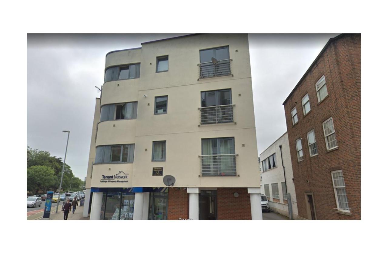 Horseshoe Apartments 朴次茅斯 外观 照片